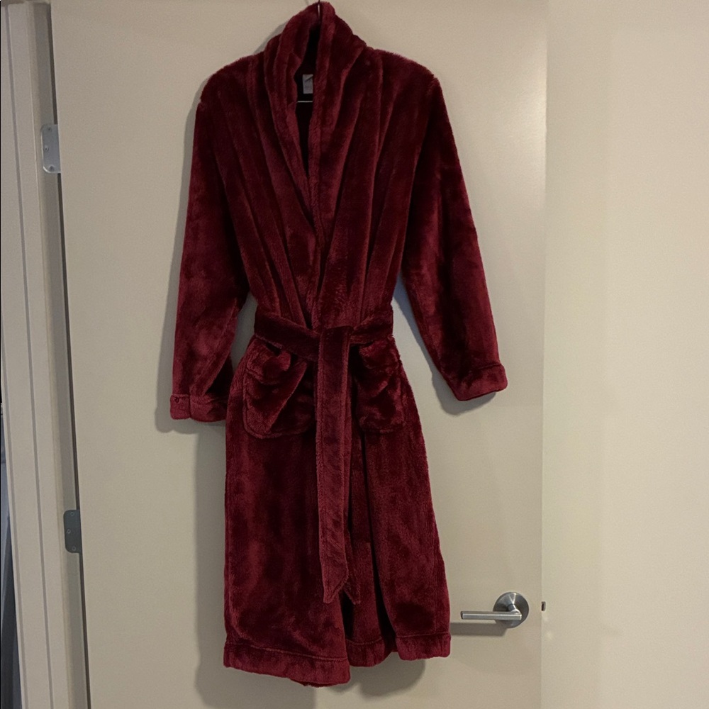 Plush Hooded Bathrobe - Deep Burgundy